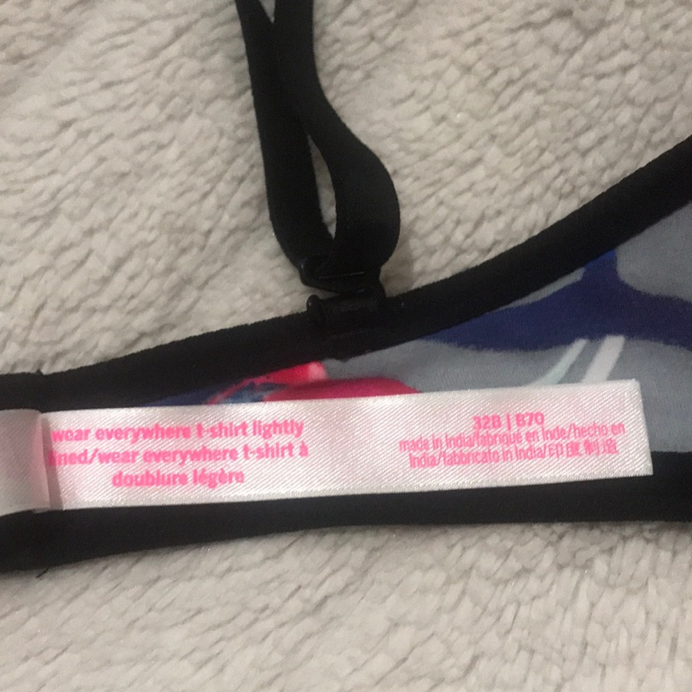 PINK VS Tropical Wear Everywhere T-Shirt Lightly Lined Bra - Picture 4 of 4